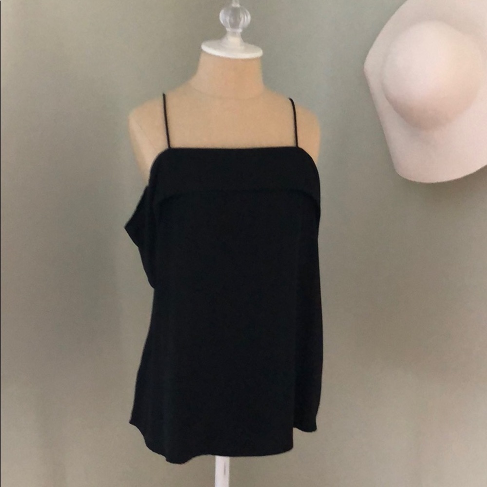 Cold shoulder top!